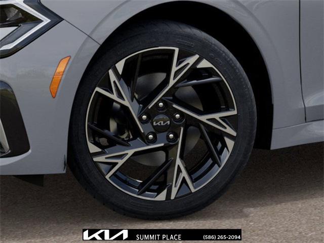 Photo of 2025 Wolf Gray Kia K5