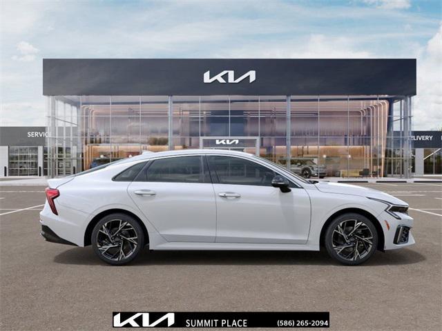 Photo of 2025 Snow White Pearl Kia K5