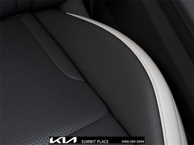 Photo of 2025 Snow White Pearl Kia K5