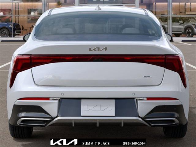 Photo of 2025 Snow White Pearl Kia K5