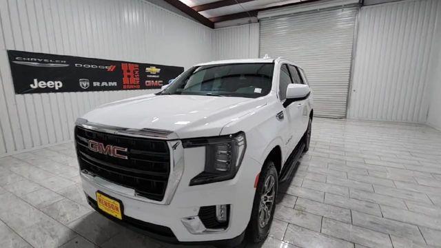 Photo of 2023 Summit White GMC Yukon