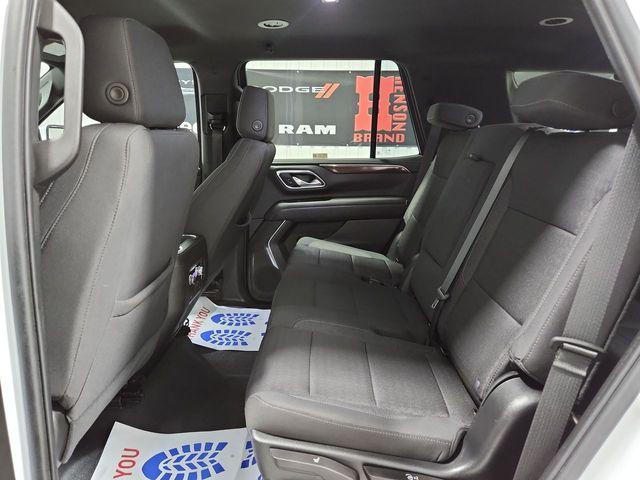 Photo of 2023 Summit White GMC Yukon