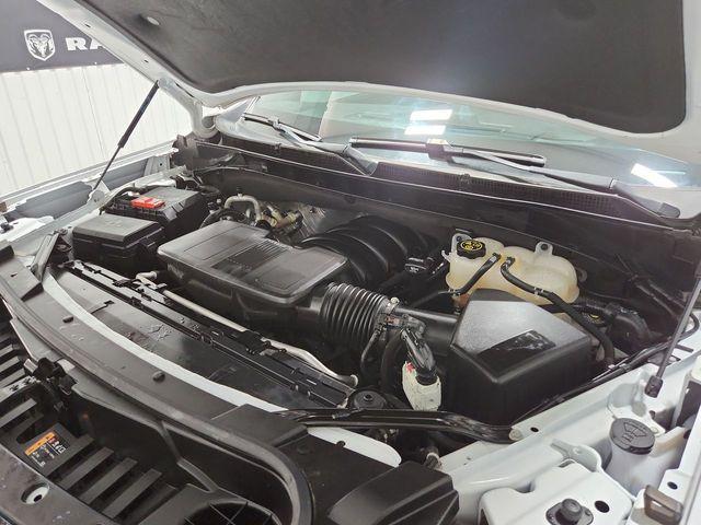 Photo of 2023 Summit White GMC Yukon