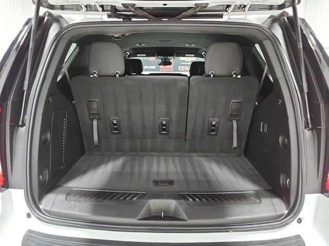 Photo of 2023 Summit White GMC Yukon