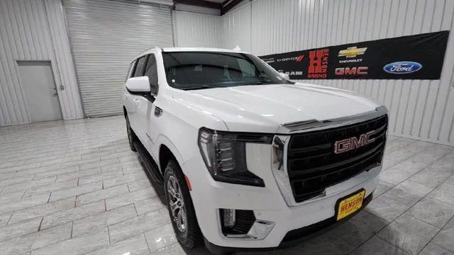 Photo of 2023 Summit White GMC Yukon