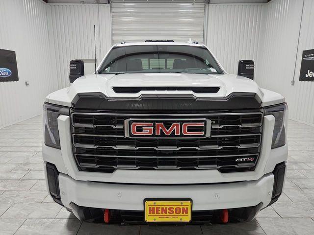 Photo of 2025 Summit White GMC Sierra 2500