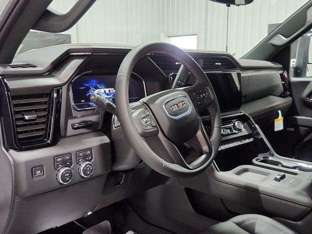 Photo of 2025 Summit White GMC Sierra 2500