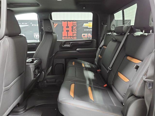 Photo of 2025 Summit White GMC Sierra 2500