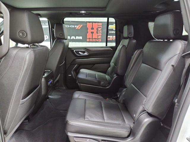 Photo of 2023 Summit White Chevrolet Suburban