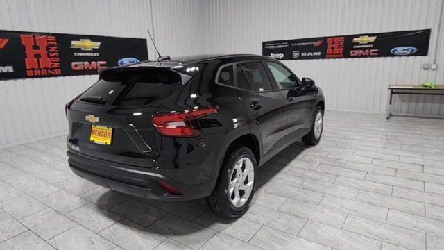 Photo of 2025 Mosaic Black Metallic Chevrolet Trax