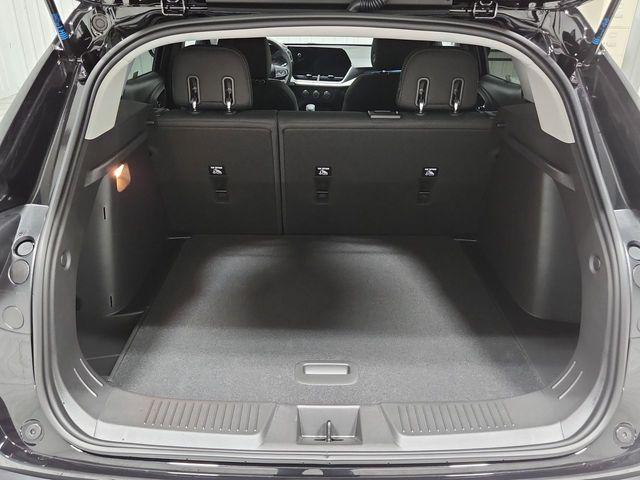 Photo of 2025 Mosaic Black Metallic Chevrolet Trax