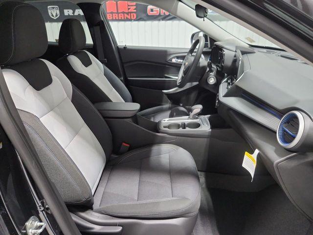 Photo of 2025 Mosaic Black Metallic Chevrolet Trax