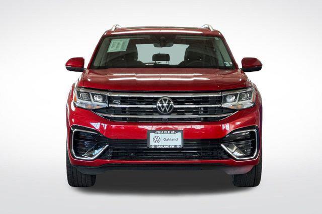 Photo of 2023 Red Metallic Volkswagen Atlas