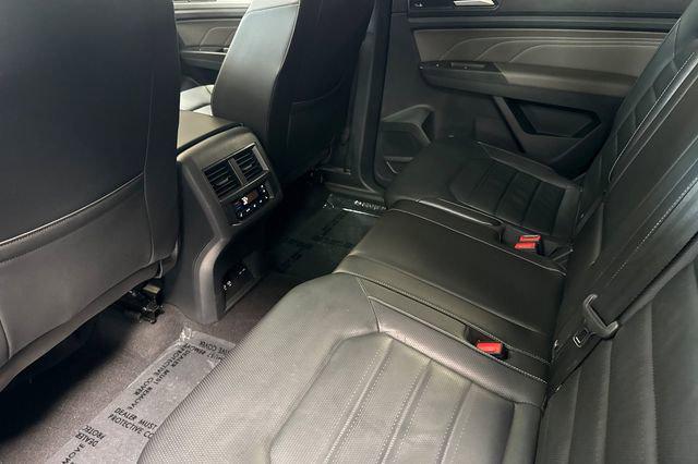 Photo of 2023 Red Metallic Volkswagen Atlas