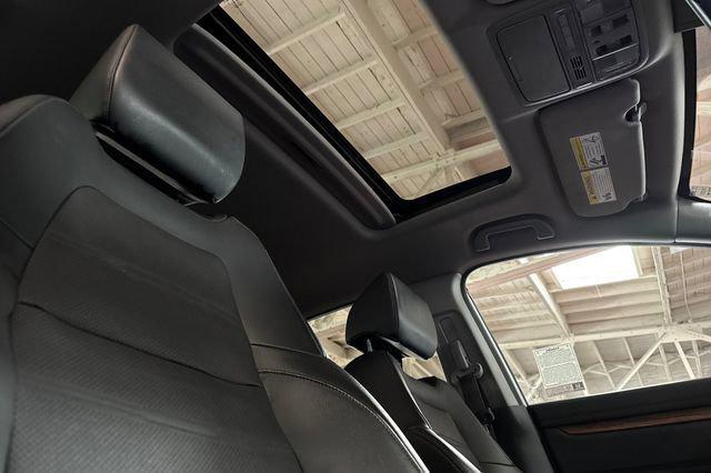 Photo of 2020 Platinum White Pearl Honda CR-V