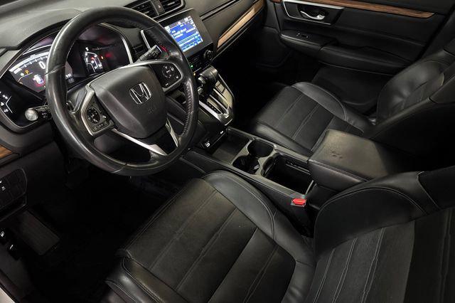 Photo of 2020 Platinum White Pearl Honda CR-V