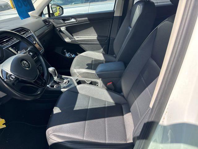 Photo of 2018 Pure White Volkswagen Tiguan