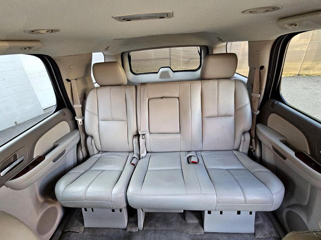 Photo of 2011 Silver Chevrolet Tahoe