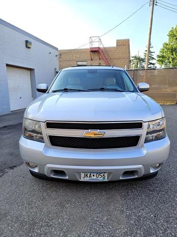 Photo of 2011 Silver Chevrolet Tahoe