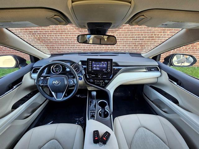 Photo of 2021 Black Toyota Camry Hybrid