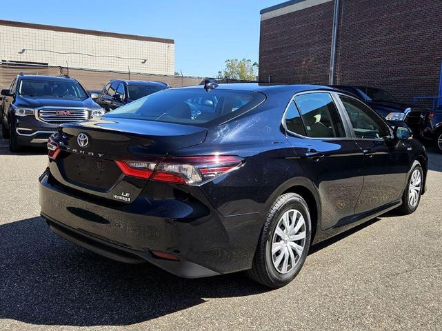 Photo of 2021 Black Toyota Camry Hybrid
