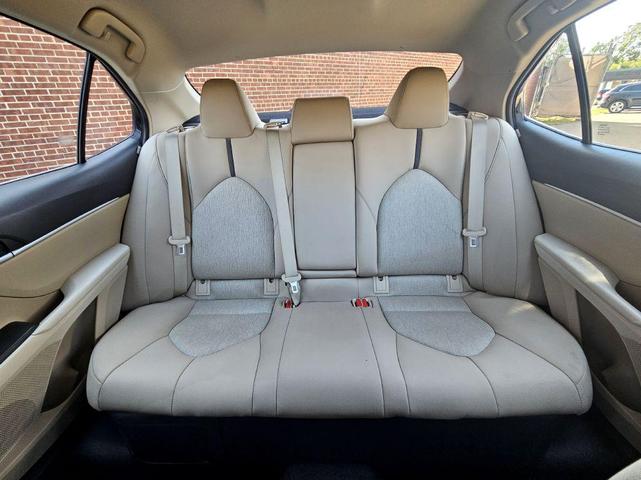 Photo of 2021 Black Toyota Camry Hybrid