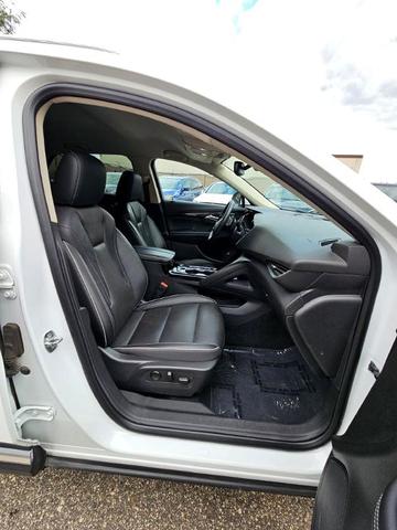 Photo of 2021 White Buick Envision