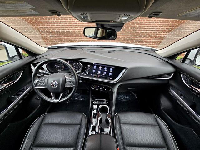 Photo of 2021 White Buick Envision