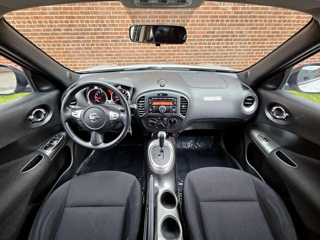Photo of 2013 Brilliant Silver Nissan Juke