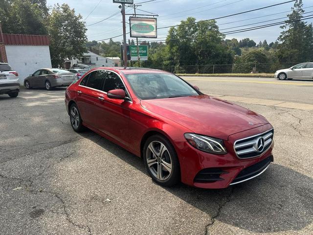 Photo of 2018 designo Cardinal Red Metallic Mercedes-Benz E-Class