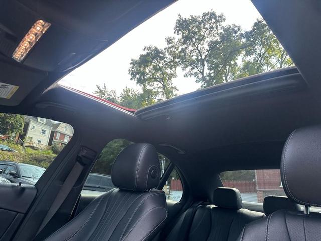 Photo of 2018 designo Cardinal Red Metallic Mercedes-Benz E-Class