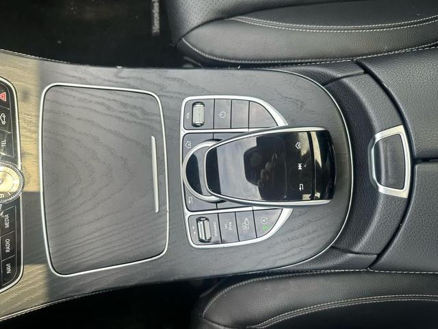 Photo of 2018 designo Cardinal Red Metallic Mercedes-Benz E-Class