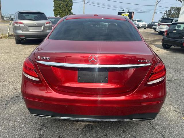 Photo of 2018 designo Cardinal Red Metallic Mercedes-Benz E-Class