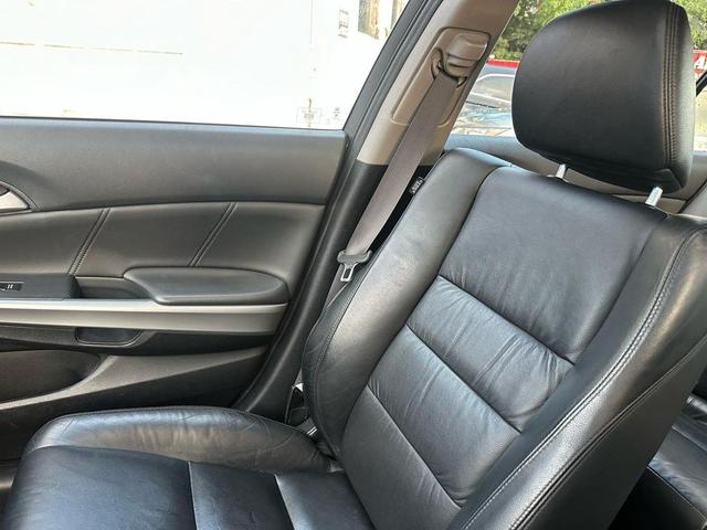 Photo of 2010 Polished Metal Metallic Honda Accord