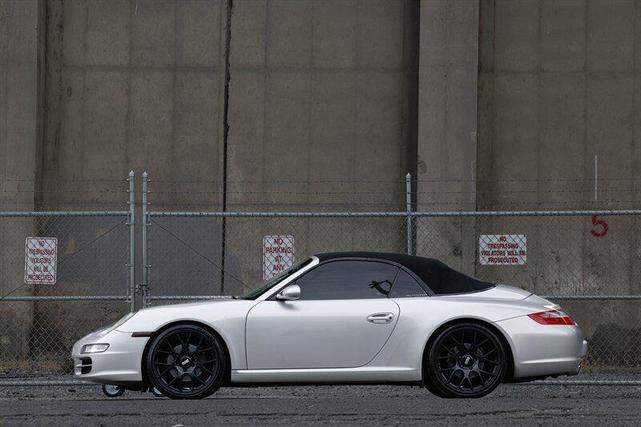 Photo of 2008 Arctic Silver Metallic Porsche 911