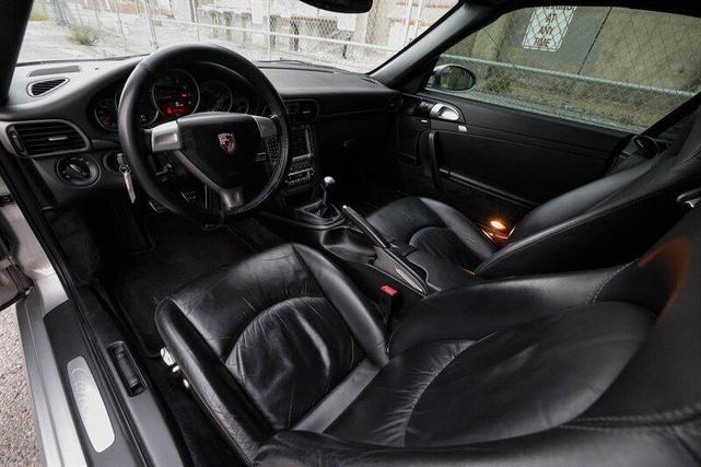 Photo of 2008 Arctic Silver Metallic Porsche 911