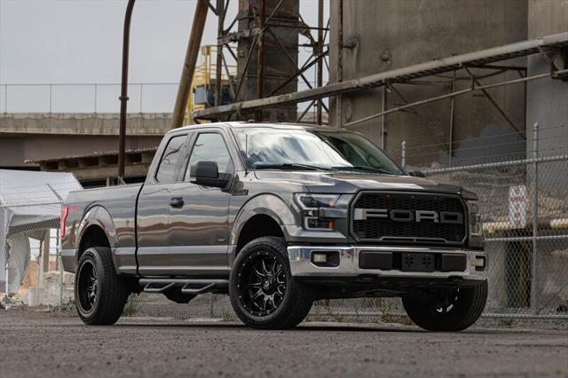 Photo of 2016 Magnetic Metallic Ford F-150