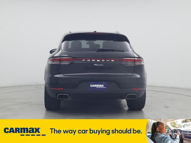 Photo of 2021 Black Porsche Macan