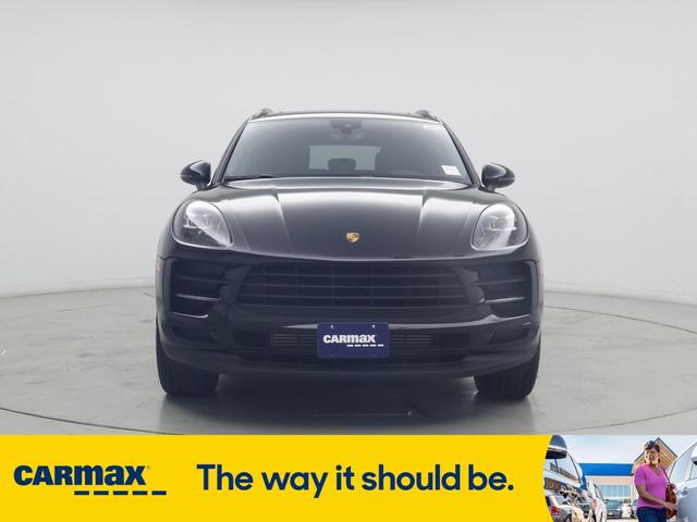 Photo of 2021 Black Porsche Macan