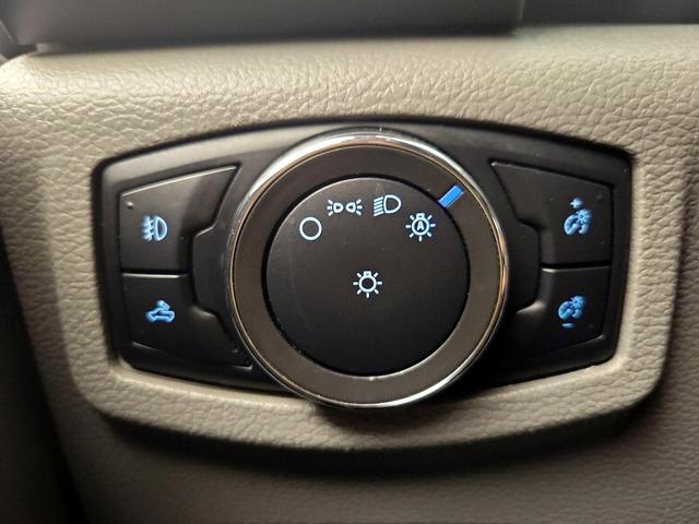 Photo of 2018 Black Ford F-150