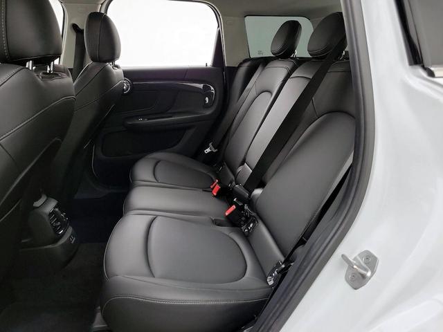 Photo of 2020 White MINI Countryman