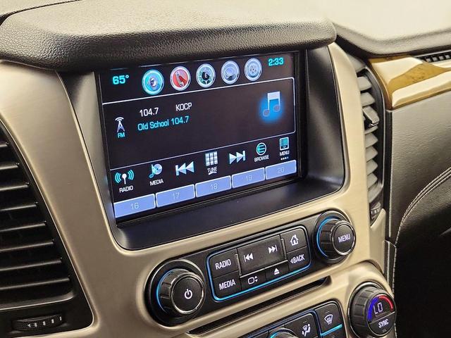 Photo of 2017 Silver GMC Yukon XL