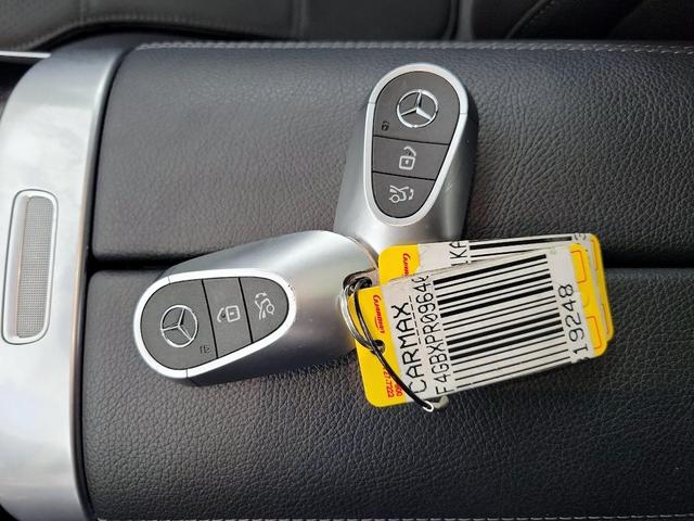 Photo of 2023 White Mercedes-Benz C-Class