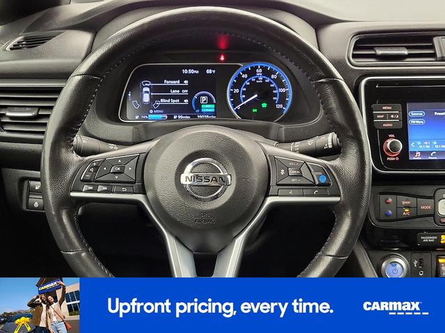 Photo of 2019 White Nissan Leaf