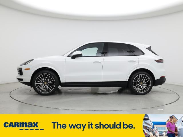 Photo of 2019 White Porsche Cayenne