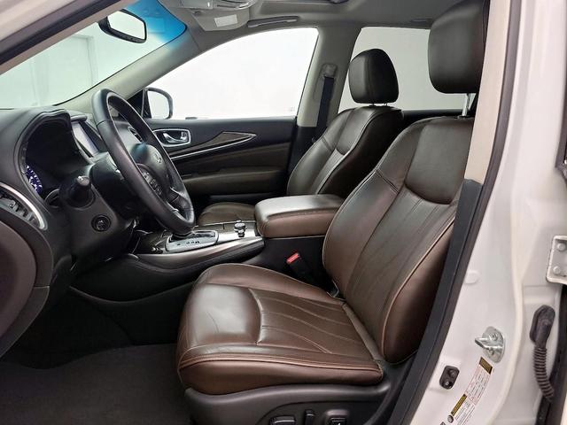 Photo of 2015 White INFINITI QX60