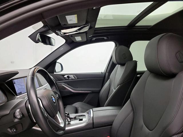 Photo of 2022 Black BMW X5