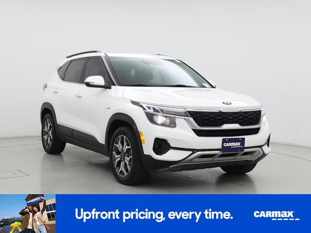 Photo of 2021 Pearl Kia Seltos