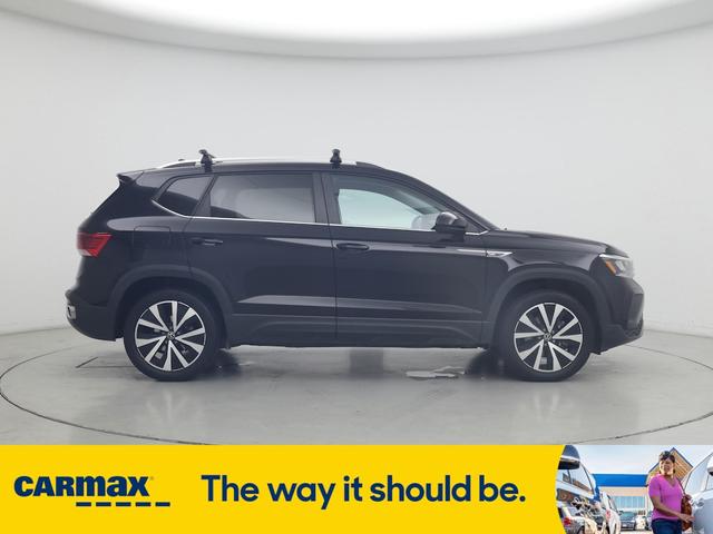 Photo of 2022 Black Volkswagen Taos