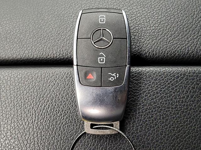Photo of 2023 White Mercedes-Benz EQB 250